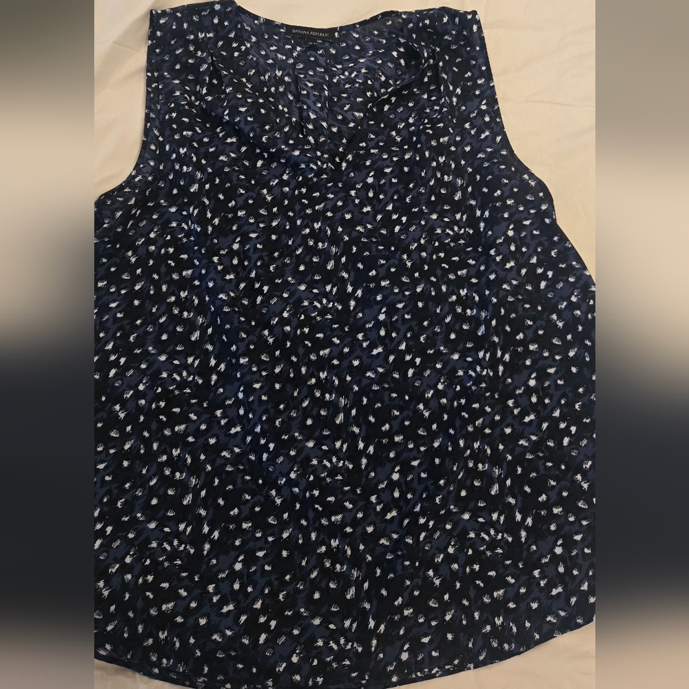 Navy Blue Patterned Sleeveless Top